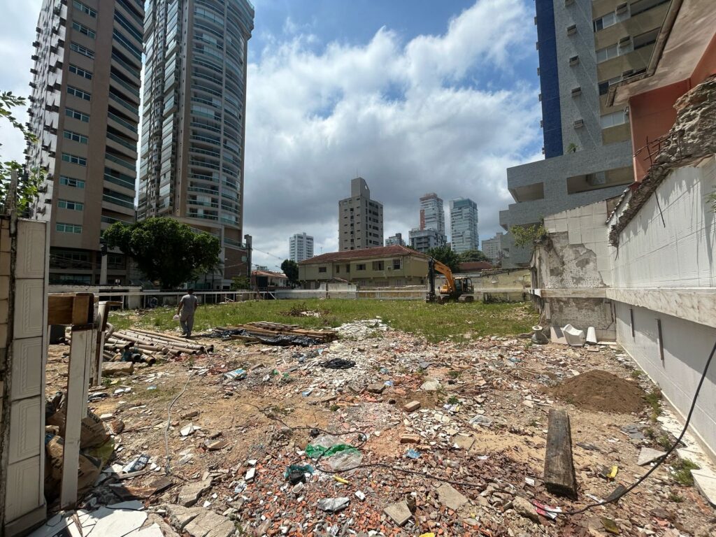 Demolição e Terraplanagem